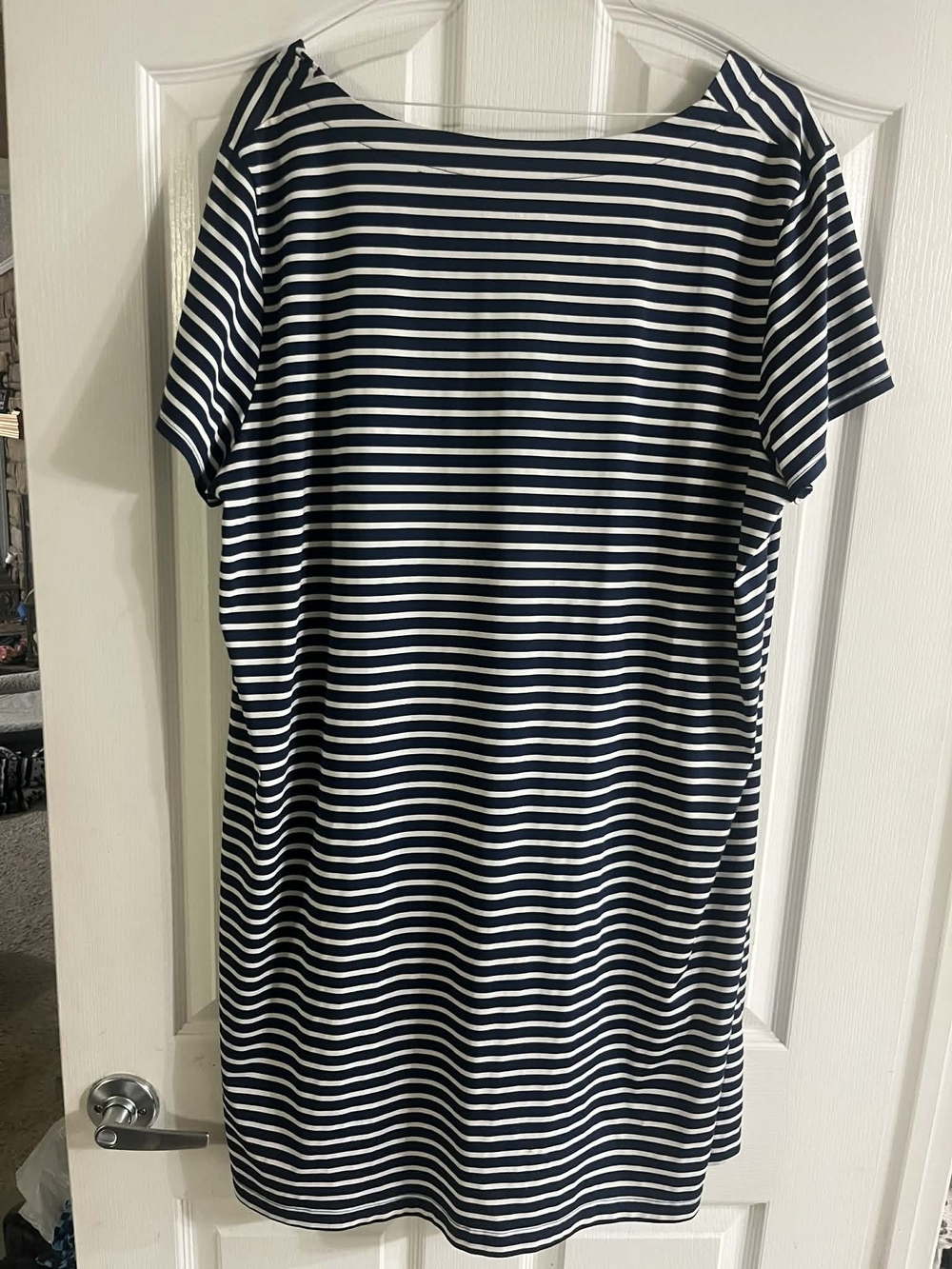 Vineyard Vines Womens Dress - Picture 2 of 3